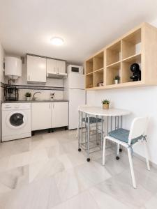 City Center Studio II 5 minutes from beach - EaW Homes