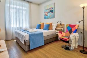 Premium Center Apartments by ApartMAX