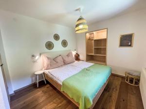 Apartment Knaushof by Interhome