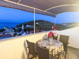 Apartment Meri 5 Villa by Interhome