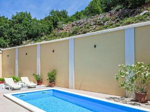 Apartment Gesamte Wohnung mit Terrasse und Meerblick by Interhome