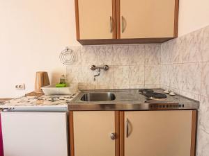Apartment Studioapartment Meri 4 by Interhome