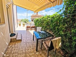 Apartment Studioapartment Meri 4 by Interhome