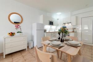 Lovely 1 Bedroom Apartment Central Location