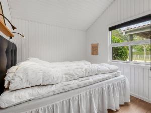 Holiday Home Hermand - 700m from the sea by Interhome