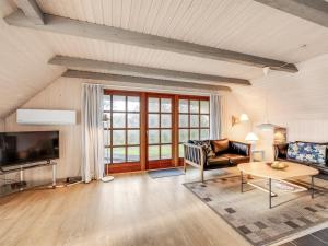 Holiday Home Vangja - 700m to the fjord by Interhome