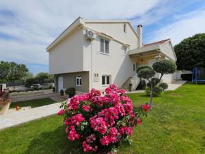 Holiday Home Karlo by Interhome
