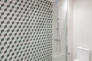 Bright Flat with Balcony & Garage by HostWise
