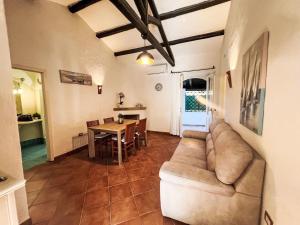 Holiday Home Capriccioli B by Interhome