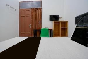 Hotel O near RS Harapan Bunda formerly Quanza Inn