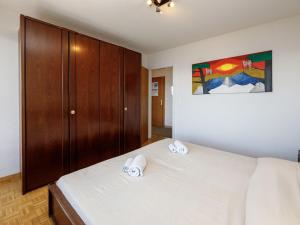 Apartment Clairière des Barzettes B16 by Interhome