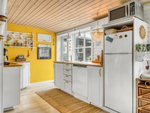 Holiday Home Ellinore - from the sea by Interhome