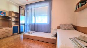 Buda high steps Sunny apartment - 5 min to Beach