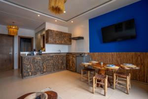 Panoramic Ocean Apartment