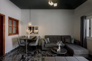 Grande Studio with Jacuzzi Nea Premium Residences