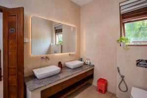 Cozy Escape - Akuregoda Luxury Villa with Private Pool