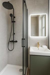 Central Studio Apartment for 2