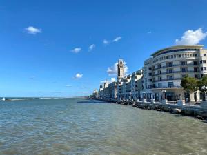 Apartment by the sea