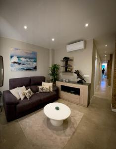 2BR with courtyard & pool, Las Arenas Beach Casa Brisa
