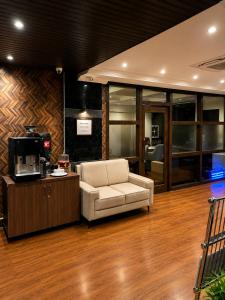 ELYSIUM Premier Suites Hitec City