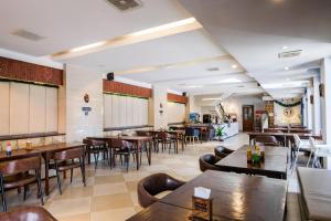Urbanview ANT Living near Jalan Slamet Riyadi Solo