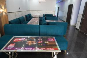 Hotel Shri Girdhari Palace and Restaurant