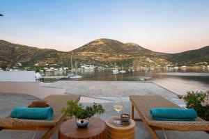 Archipelago Sifnos - Seaside Accommodation