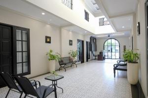 Urbanview Hotel Rumi Rooms Syariah Near RS Ortopedi Solo