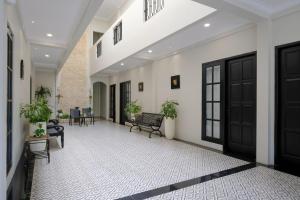 Urbanview Hotel Rumi Rooms Syariah Near RS Ortopedi Solo