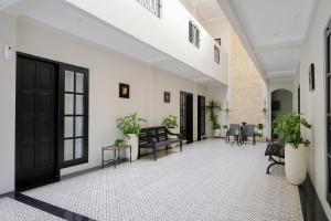 Urbanview Hotel Rumi Rooms Syariah Near RS Ortopedi Solo
