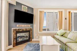 Belmont Towers 407
