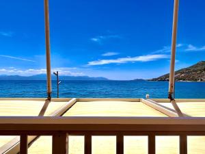 1BR Apartment Beachside