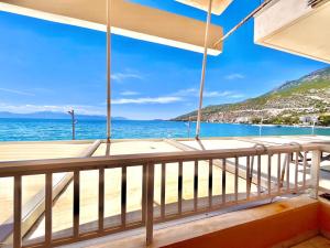 1BR Apartment Beachside