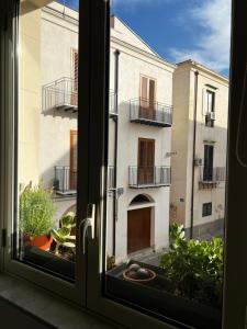 Lagumina Living