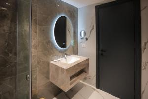Select Boutique Hotel
