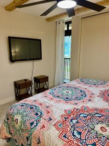 BeachfrontVista Resort 415