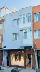 Spacious terrace, air-conditioned, cute 1 room