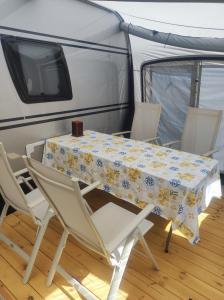HellOVE Premium Air-C Caravanes Nowe Klimatyzowane Przyczepy - Kite & Wind, 3 linia brzegowa, Półwysep Helski