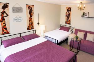 A Room in 4 Bedrooms Home at 34 Forge