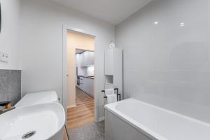 Modern Apartment near Aupark with AC - Košice Centre