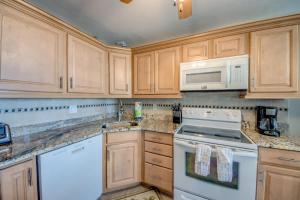 Estero Beach & Tennis Club #306A