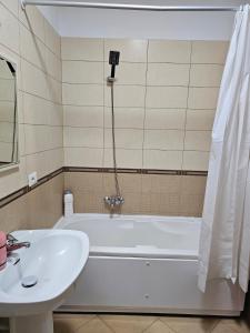 Xplore Xpress Center spacious apartment
