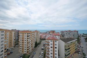 Zumras White Houses