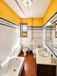 Cortijo Los Arcos - Lujo rural con piscina y vistas espectaculares en Málaga