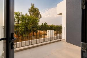 OrionRosewood Villa by RedOlive3BHKACNr Airport