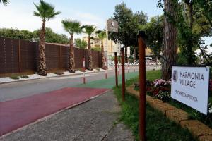 Harmonia Village