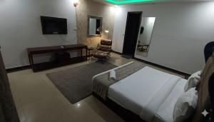 Hotel Marina Premium Near IGI Airport Delhi