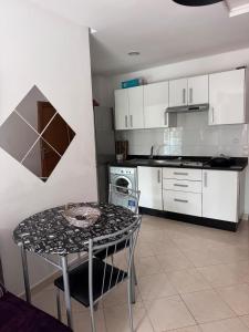 Appartement avec Piscine & Wifi Riviera Garden
