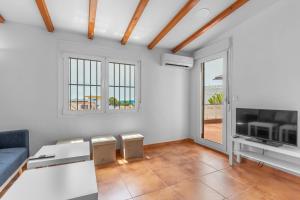 Golden Nest I Sea Views I 2 Homes I BBQ I AC