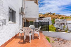 Golden Nest I Sea Views I 2 Homes I BBQ I AC